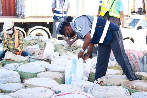 Port Toamasina: Un trafic de produits miniers déjoué