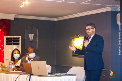 Présentation d'un guide pratique pour le dédouanement et la régularisation des envois de secours en cas de catastrophes naturelles