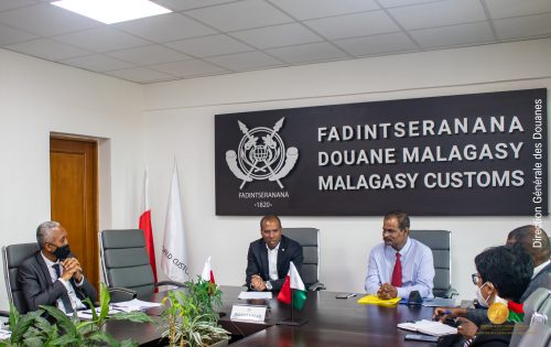 Visite de courtoisie du Commissionnaire de la Douane Mauricienne