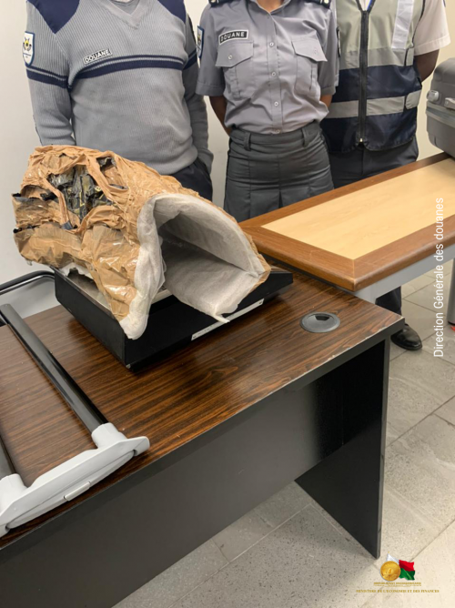 4,950 kg d’héroïne saisies par la douane à l’aéroport international d’Ivato