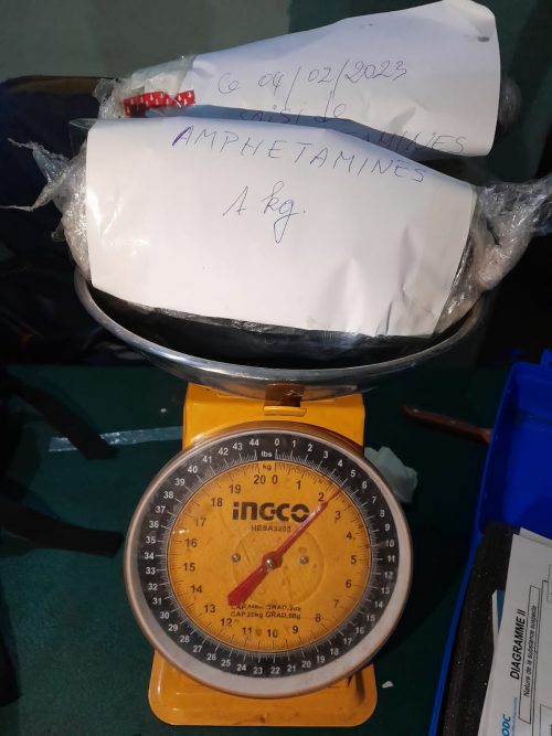 La douane Malagasy à l’aéroport de Nosy-Be intercepte un camerounais avec plus de 5kg de drogue dure