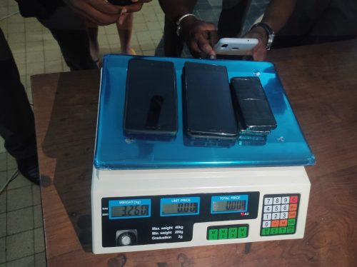 2,958 kg d'or saisis à l'aéroport Fascène de Nosy Be