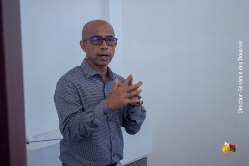 La douane accompagne les opérateurs économiques sur les certificats d’origine