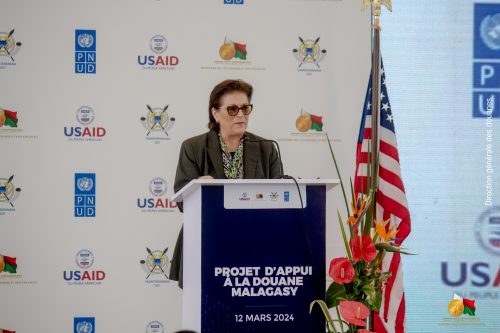 Les États-Unis soutiennent la modernisation de l'administration douanière de Madagascar grâce à un nouveau partenariat