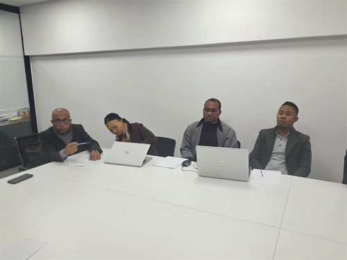 Tafatafa origine - Une rencontre fructueuse à l'aéroport d'Ivato