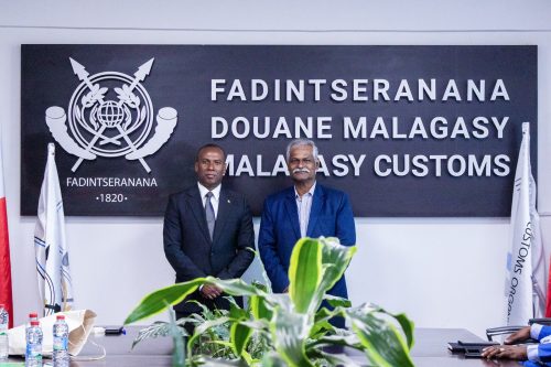 Restitution des 25,5 kg d'or : signature du PV entre les Douanes Malagasy et Mauriciennes