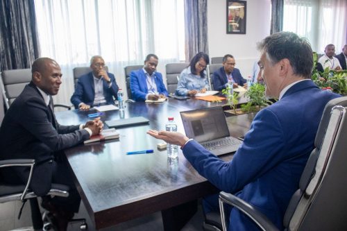 Deux experts sur l’intelligence artificielle du FMI en appui à la Douane Malagasy
