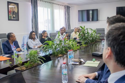 Deux experts sur l’intelligence artificielle du FMI en appui à la Douane Malagasy