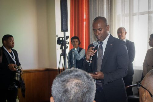 Coopération douanière : l’engagement de la Douane Malagasy aboutit à la restitution de 25,5 kg d’or