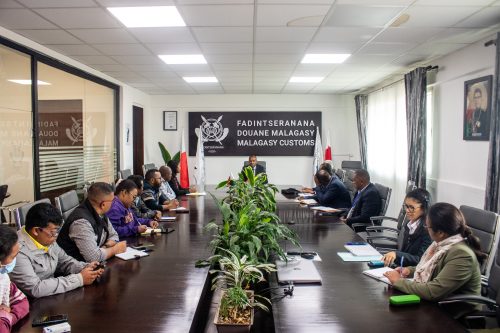 Premier à Madagascar : la Douane Malagasy crée un Centre d’Excellence des Données et de l’Intelligence Artificielle