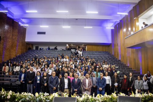 La Douane malagasy, pionnière de l’intelligence artificielle, ouvre le débat sur la souveraineté des données avec le monde universitaire