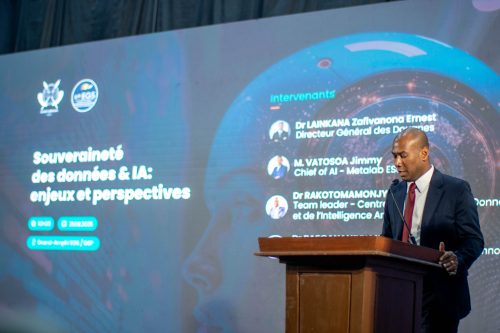 La Douane malagasy, pionnière de l’intelligence artificielle, ouvre le débat sur la souveraineté des données avec le monde universitaire