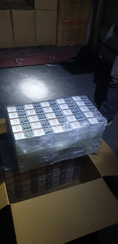 Cigarettes de contrefaçon “Good Look” : 57 000 cartouches déclarées en papier hygiénique interceptées à Mahajanga