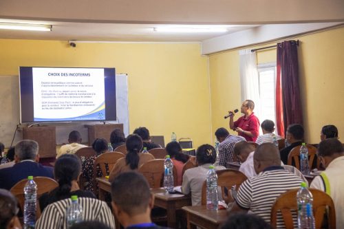 La Douane Malagasy renforce les compétences des transitaires et déclarants aux nouvelles procédures